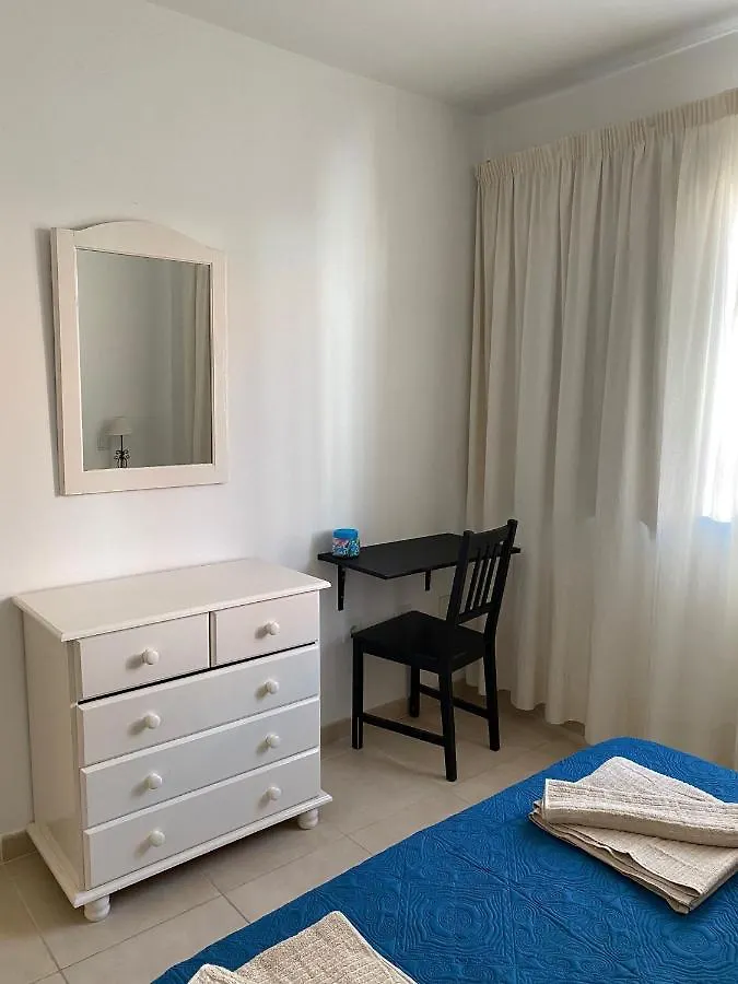 Kwatera prywatna Nice Rooms In A Shared Apartment In The Centre Of Corralejo Habitaciones En Piso Compartido